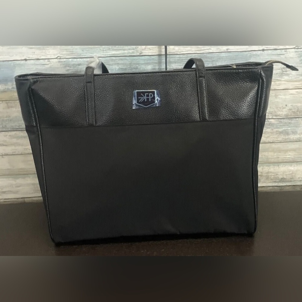 Black diaper bag- The Everyday Tote by Freshly Picked Includes Changing Pad